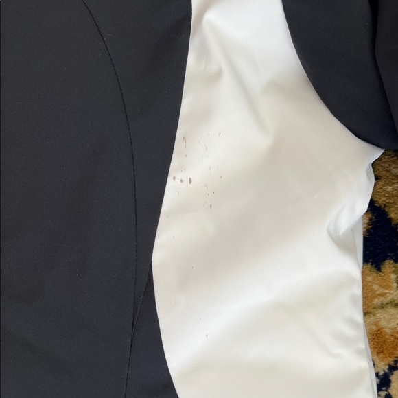 Spyder “Amp” Women's Black and White Ski Jacket size 10 or size M - Picture 12 of 13